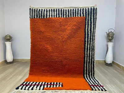 Leena – Handwoven Moroccan Rug in Rustic Red