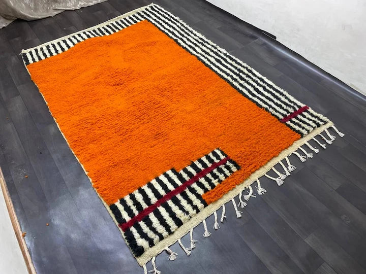 Leena – Handwoven Moroccan Rug in Rustic Red