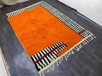 Leena – Handwoven Moroccan Rug in Rustic Red